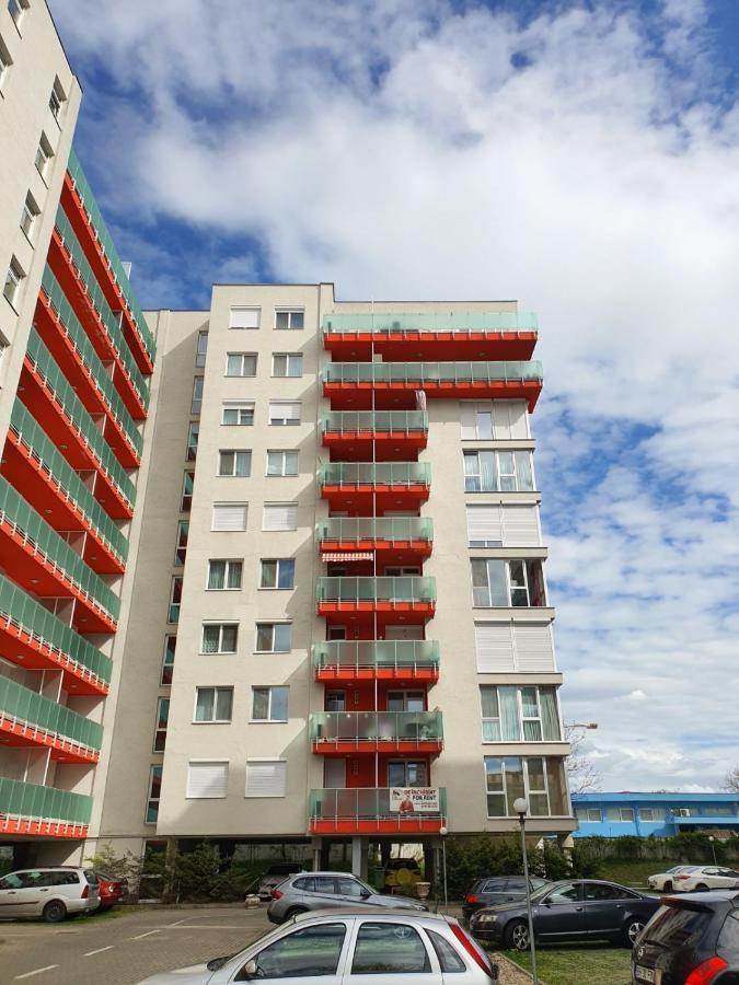 Royal Central Apartament Apartment Oradea Bagian luar foto